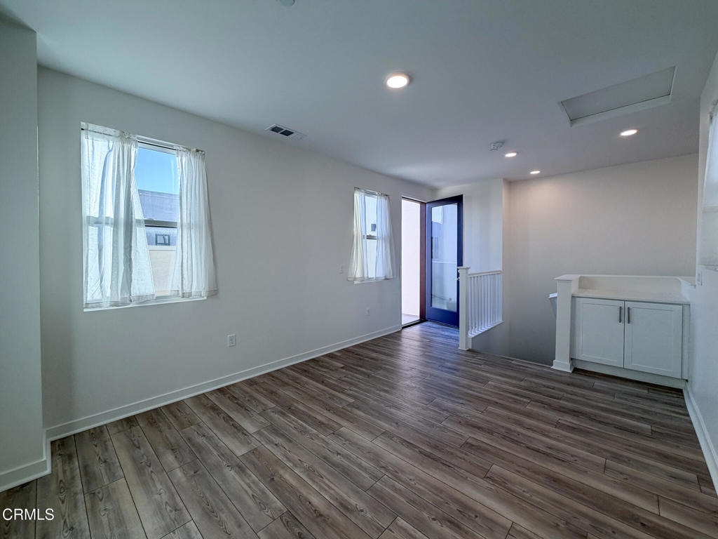 1568 E Thompson Boulevard - Photo 35