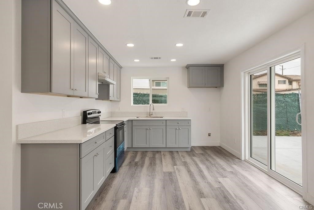 11585 Embree Drive - Photo 2