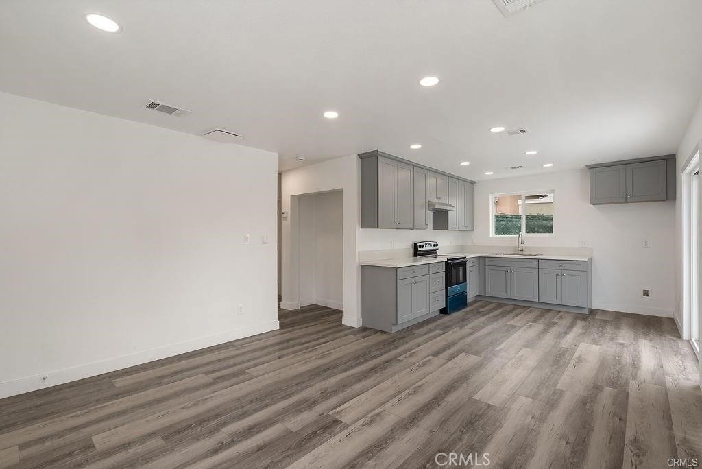 11585 Embree Drive - Photo 4