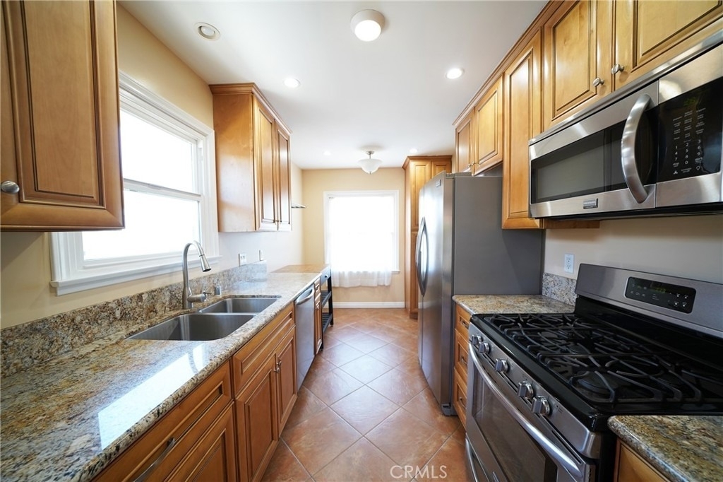 11252 Delano - Photo 3