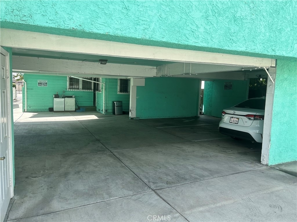 4727 Oakwood Avenue - Photo 23