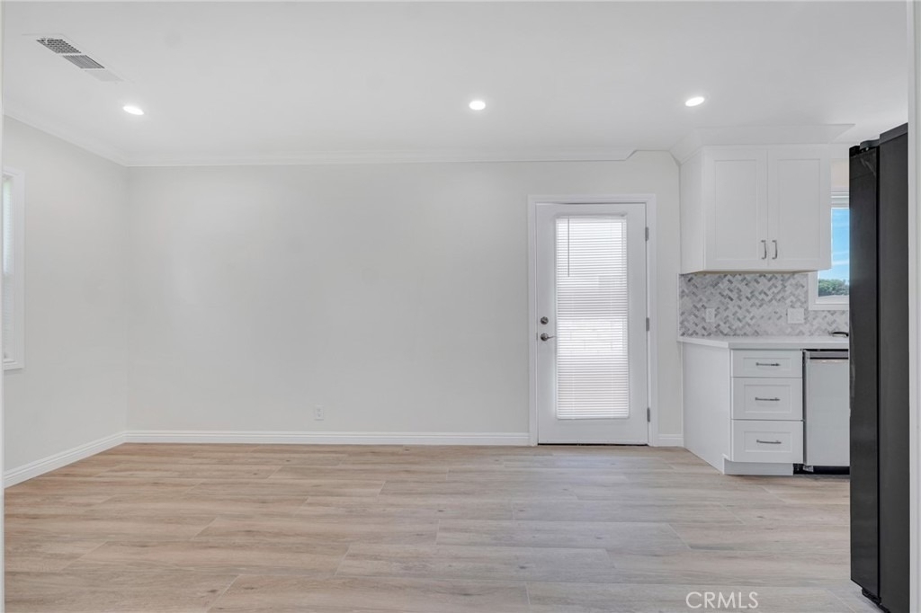 19815 Bassett Street - Photo 13