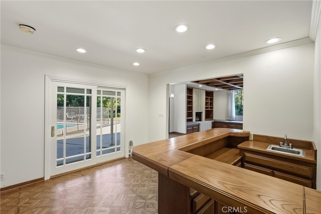 5057 Shirley - Photo 6