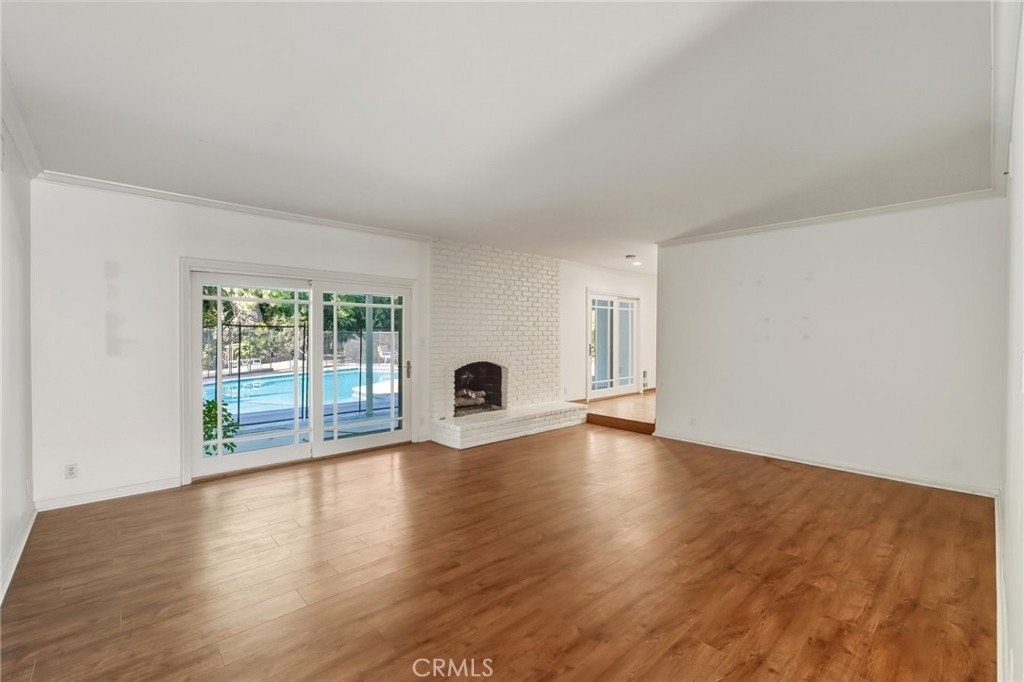 5057 Shirley - Photo 5