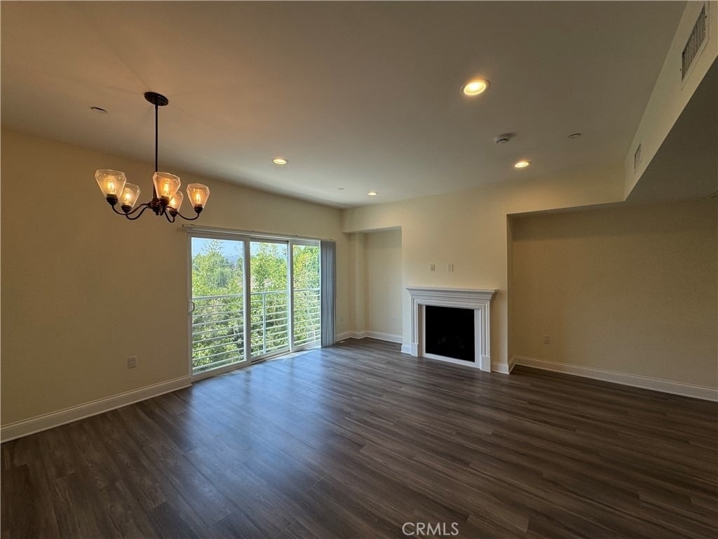 14934 Burbank Boulevard - Photo 2