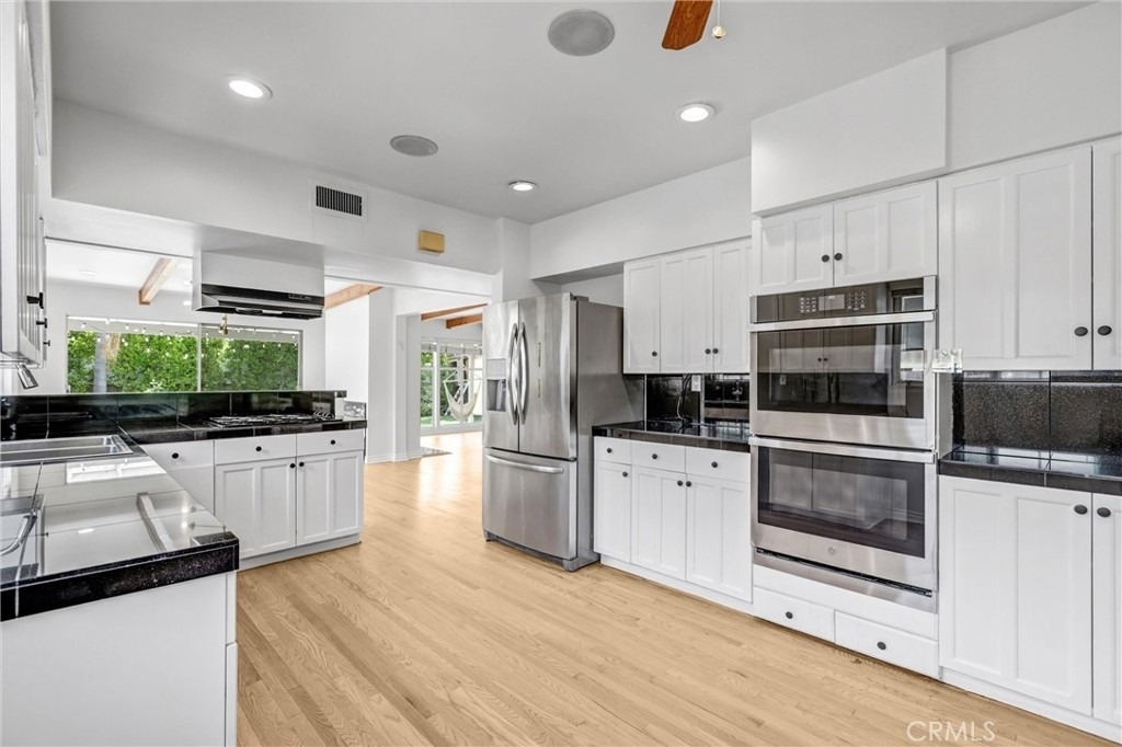 6106 Wilkinson Avenue - Photo 1