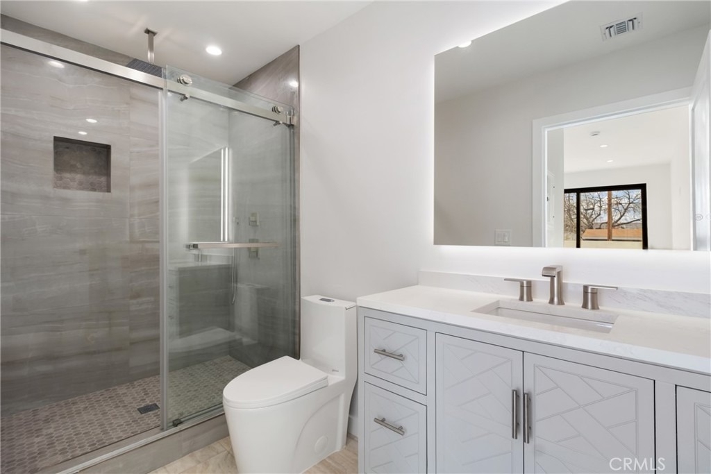6830 N Lubao Avenue - Photo 35