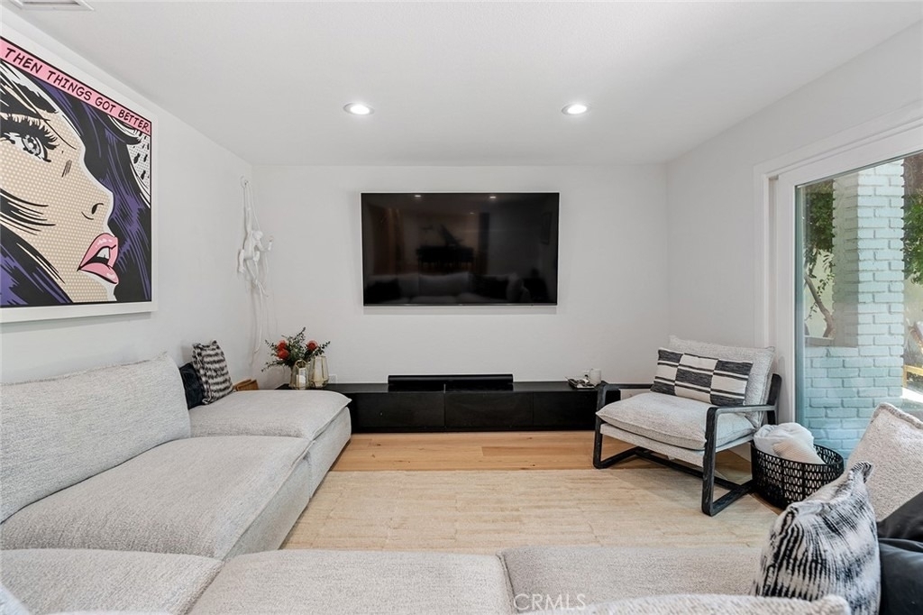 22955 Collins - Photo 48