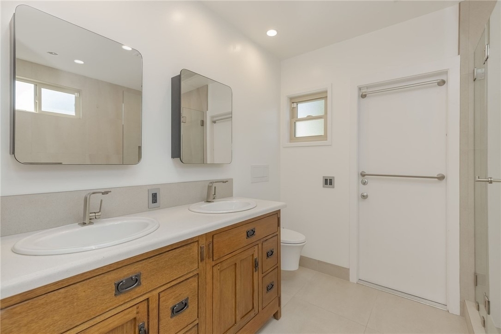 709 Avenue D - Photo 18