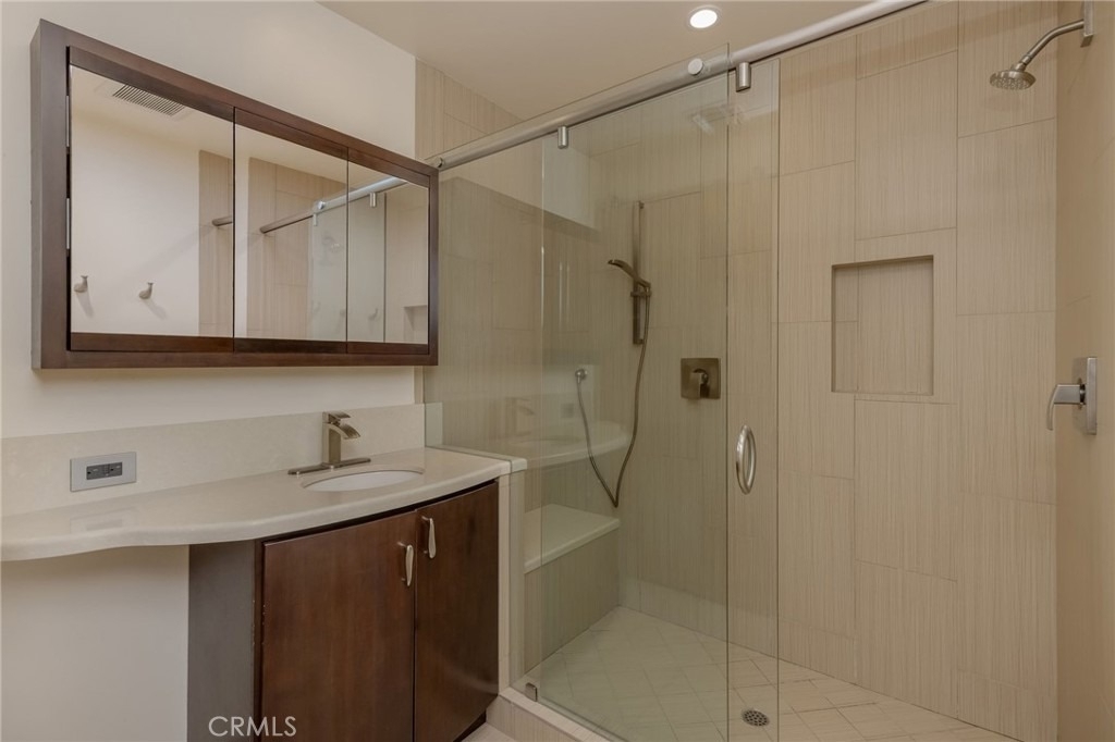 709 Avenue D - Photo 17