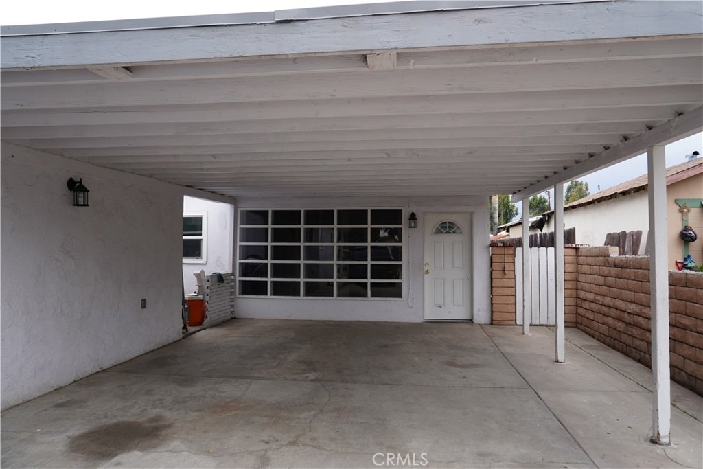 845 Olive Street W - Photo 2