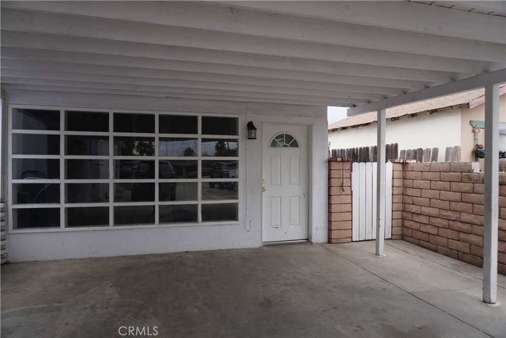 845 Olive Street W - Photo 0