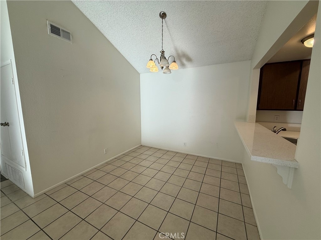 520 S Ranch View Circle - Photo 5