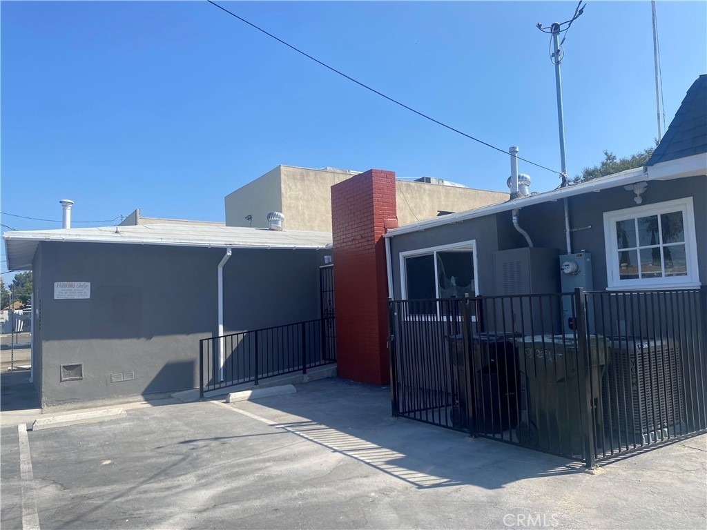 621 S Harbor Boulevard - Photo 4