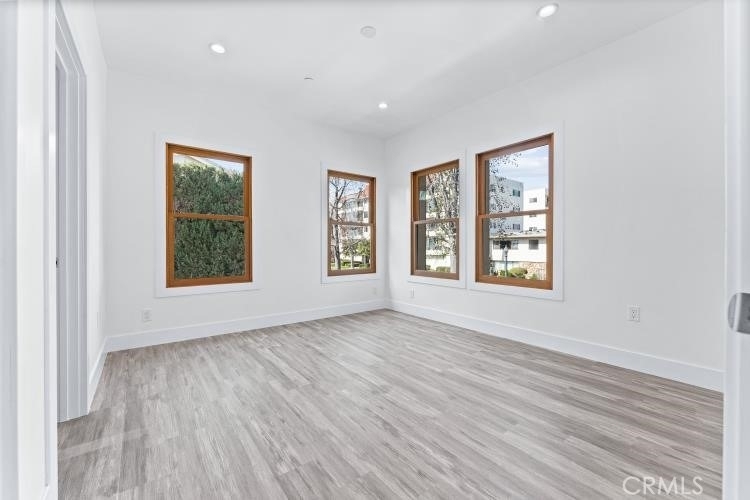 2230 E First Street - Photo 20