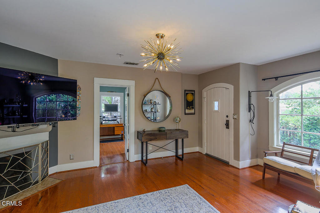 225 Atchison Street - Photo 2