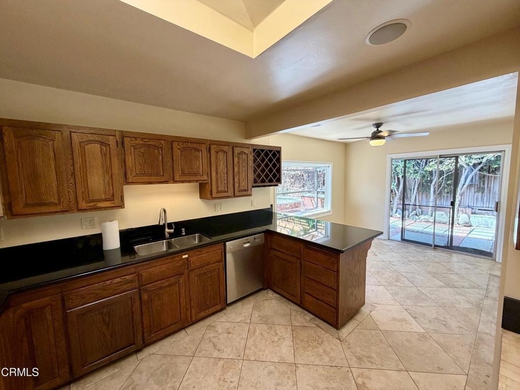 1431 Oneonta - Photo 11