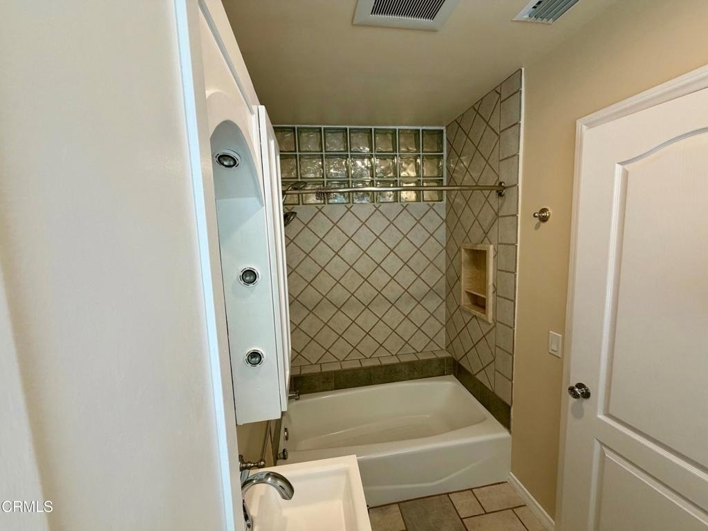 1431 Oneonta - Photo 17