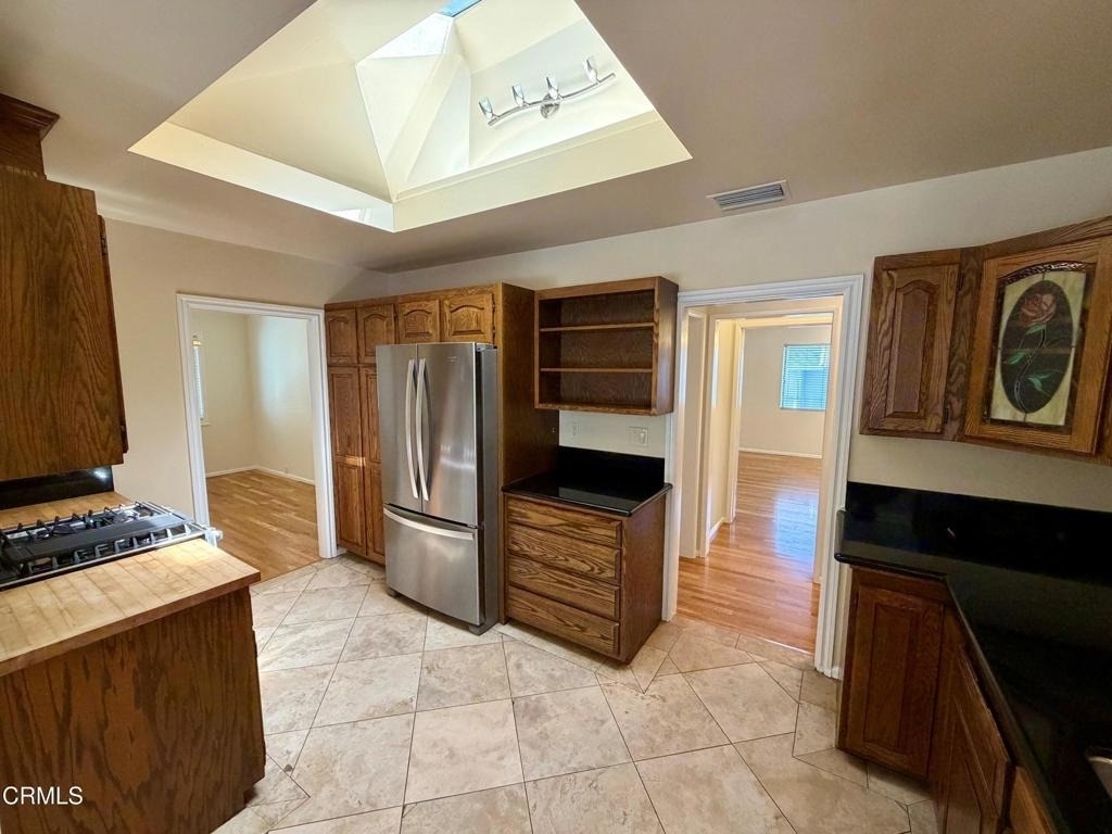 1431 Oneonta - Photo 9