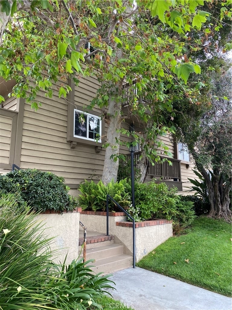 3127 Bagley Avenue - Photo 2