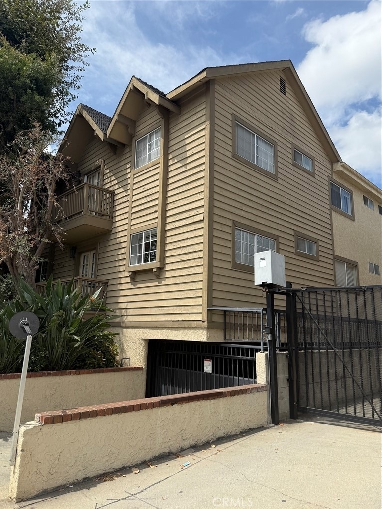 3127 Bagley Avenue - Photo 1