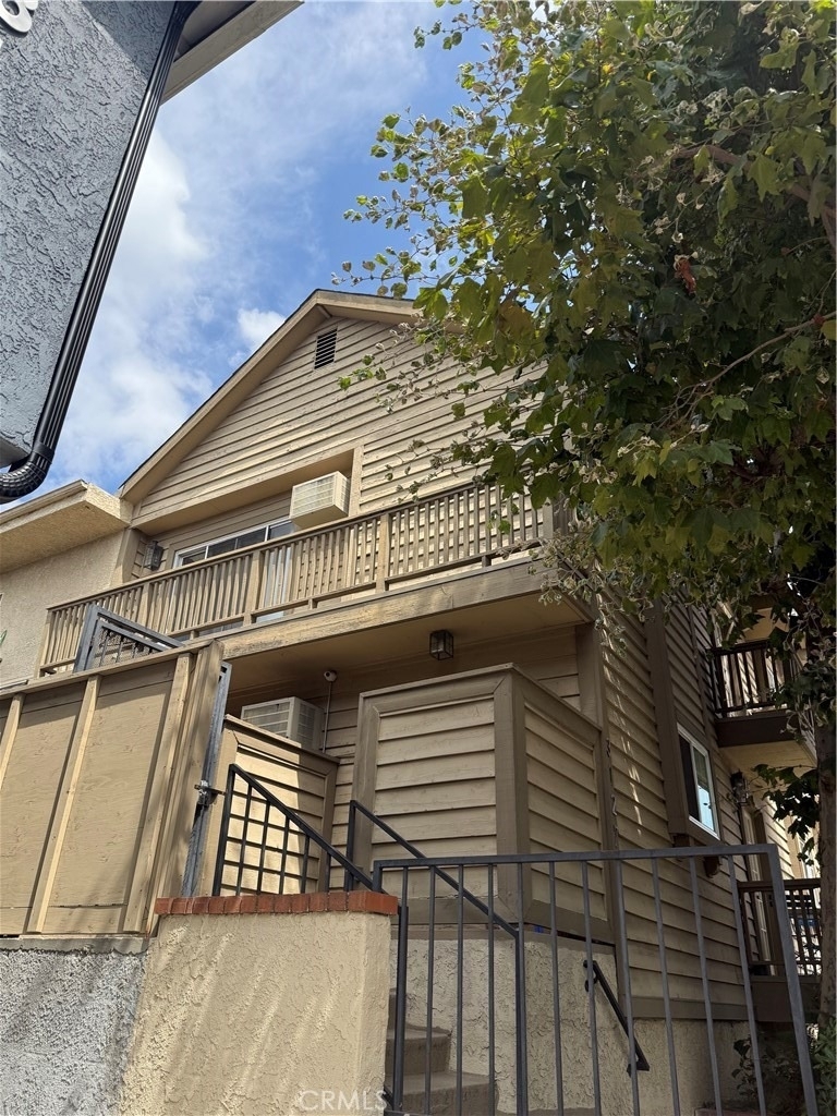 3127 Bagley Avenue - Photo 0