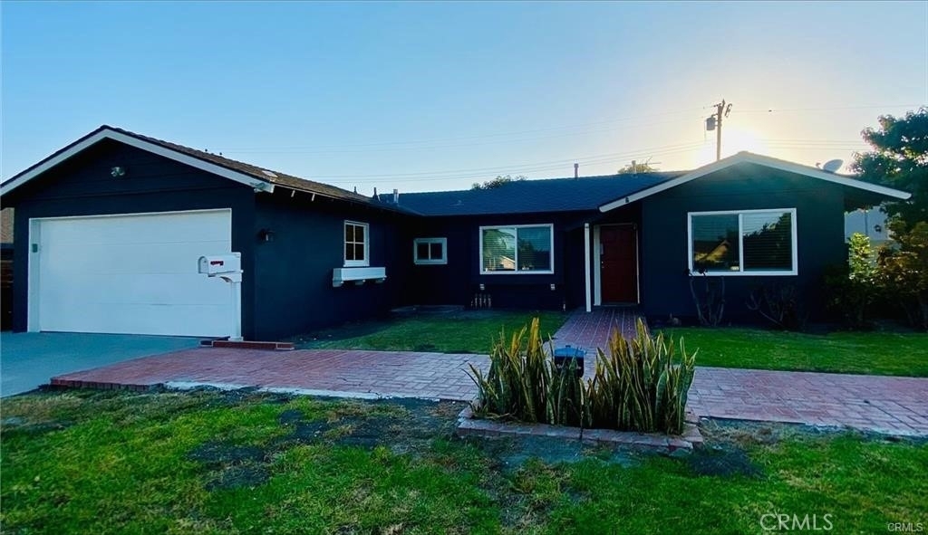 16131 Warren Lane - Photo 1