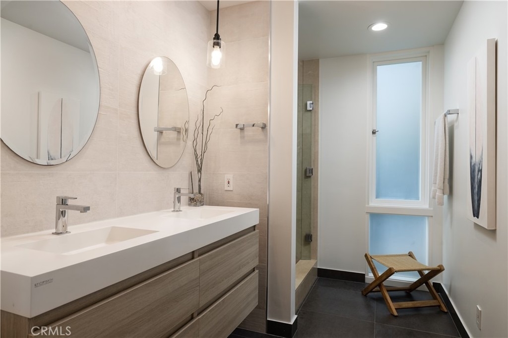1061 Skyline - Photo 30