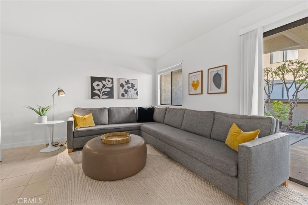 28101 Montecito - Photo 4