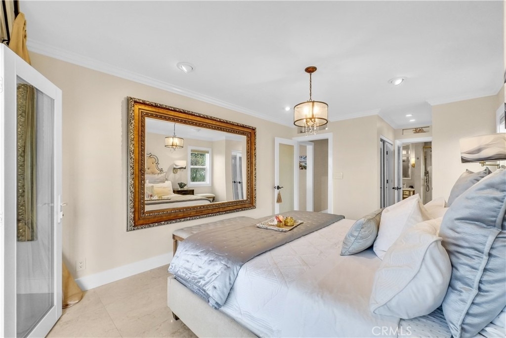 240 Moss Street - Photo 12