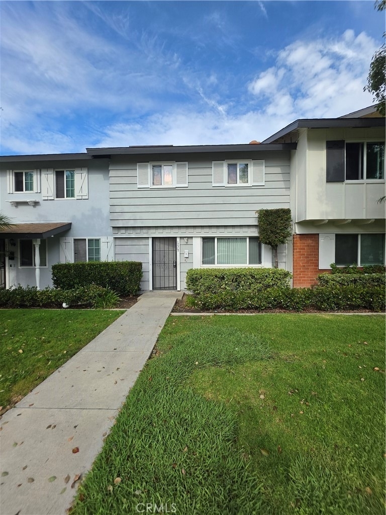 19905 Derbyshire Lane - Photo 0