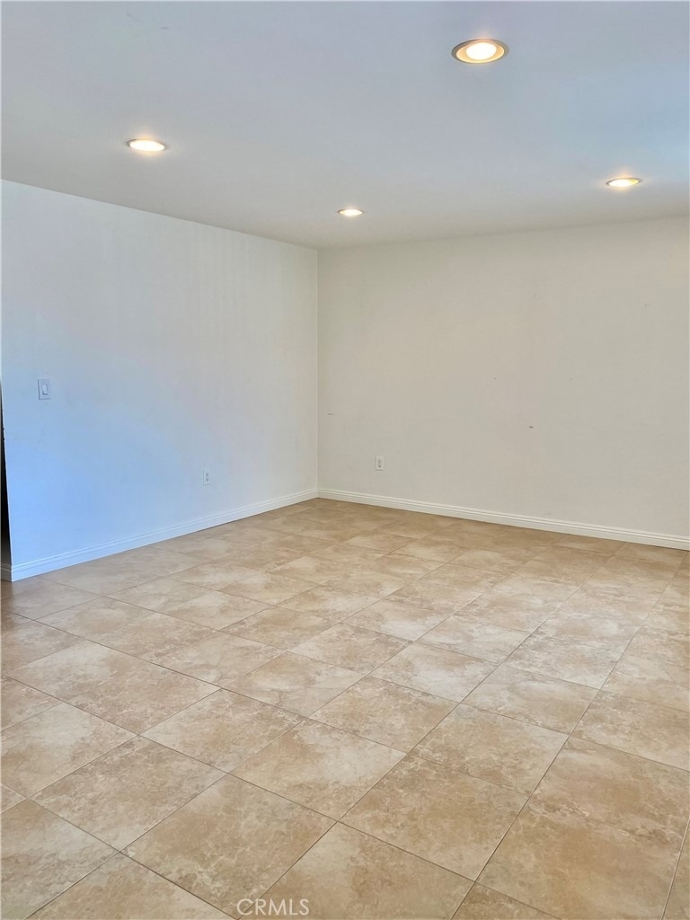 7112 Heil Avenue - Photo 10