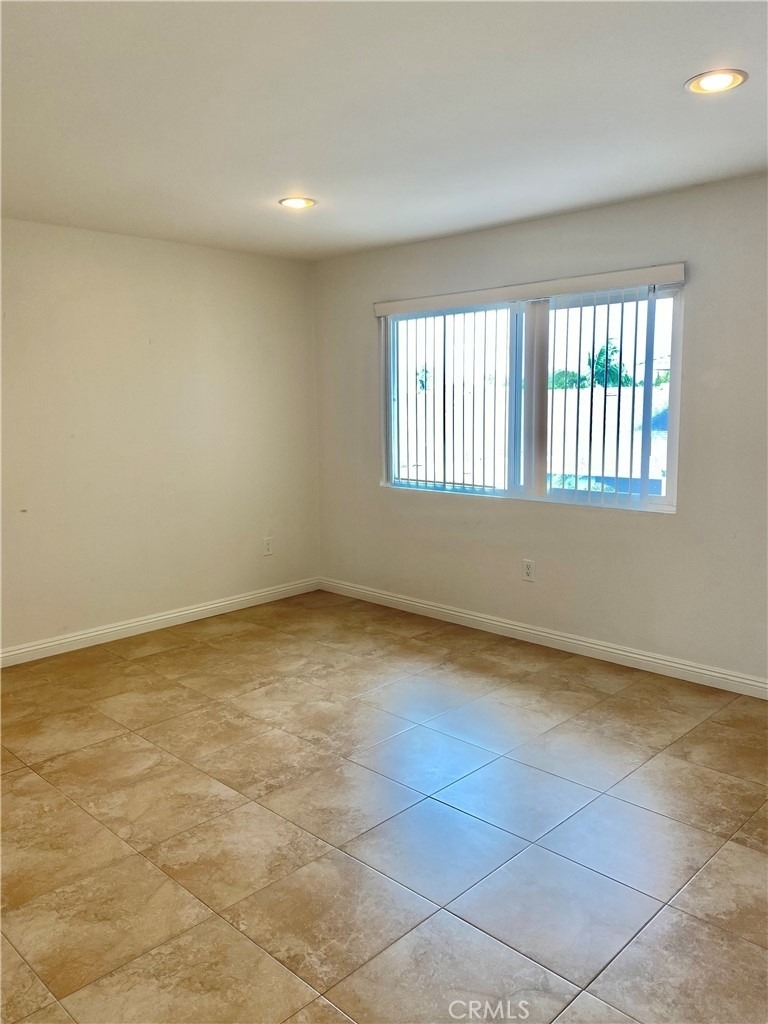 7112 Heil Avenue - Photo 11