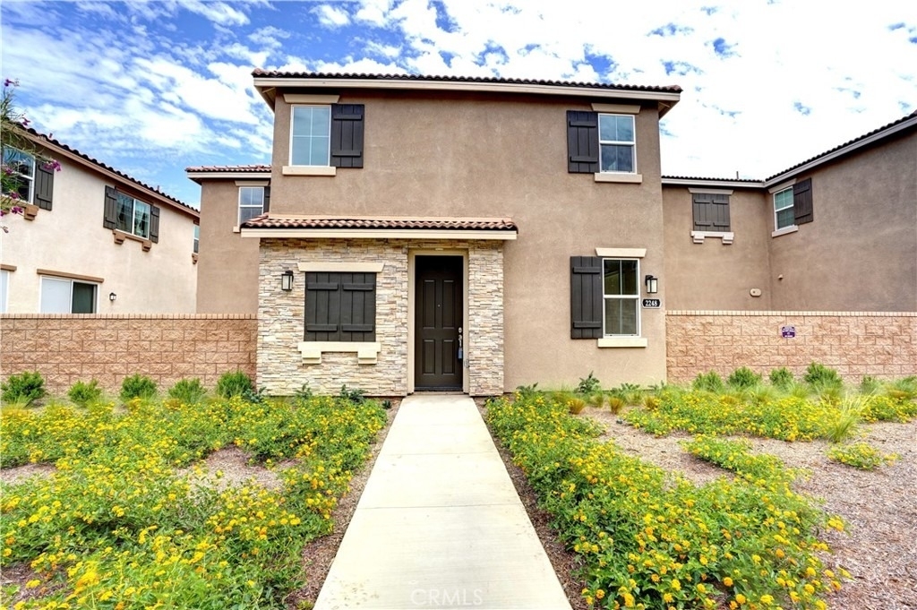 2248 Autumn Court - Photo 0