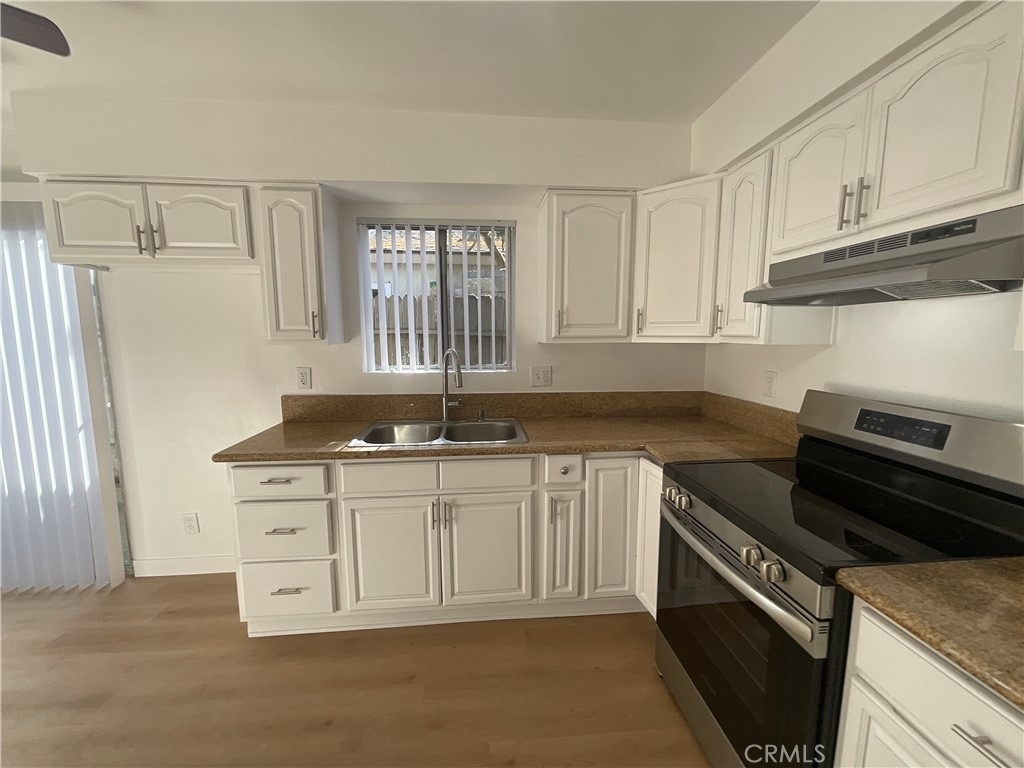 2672 Milton Avenue - Photo 10