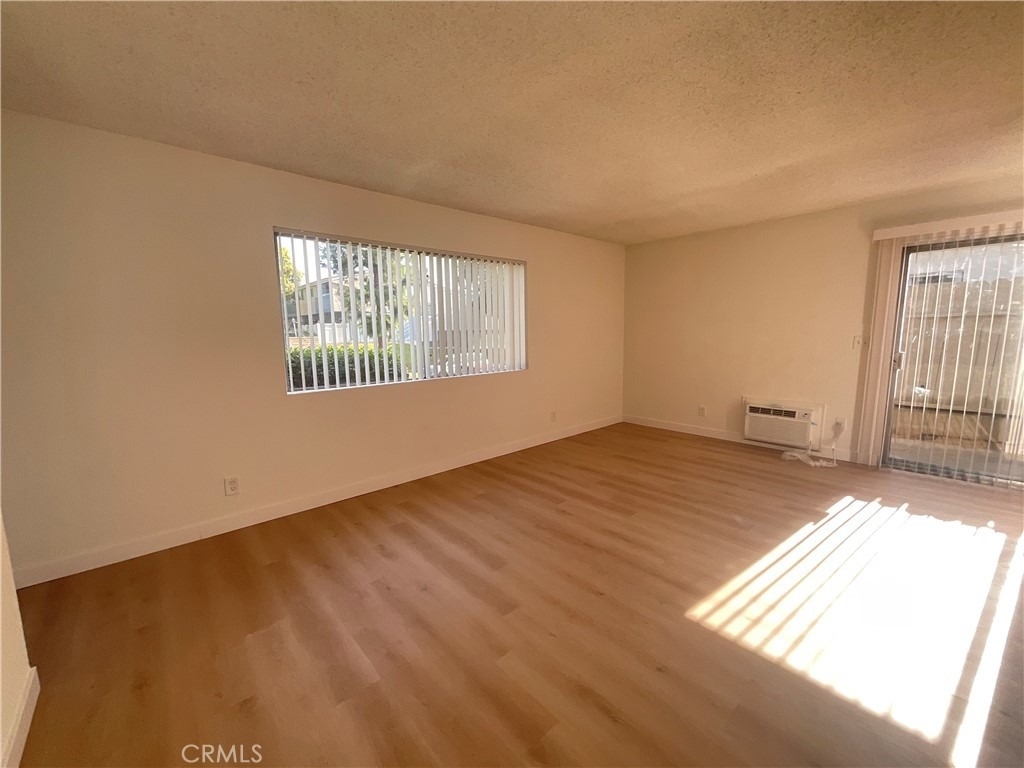 2672 Milton Avenue - Photo 2