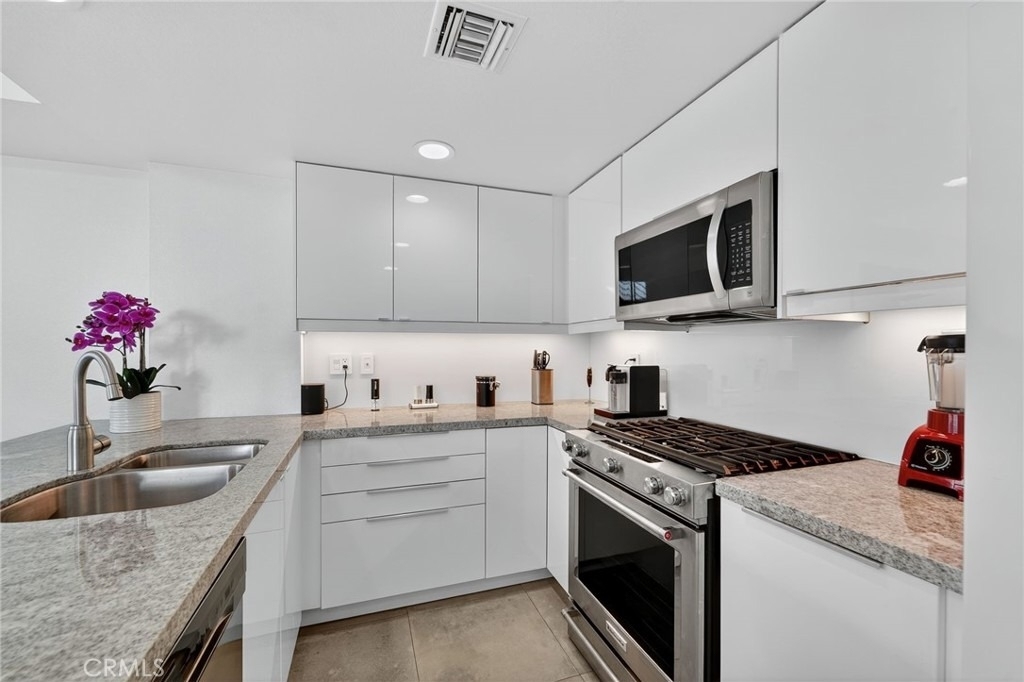 1418 Innes Place - Photo 7