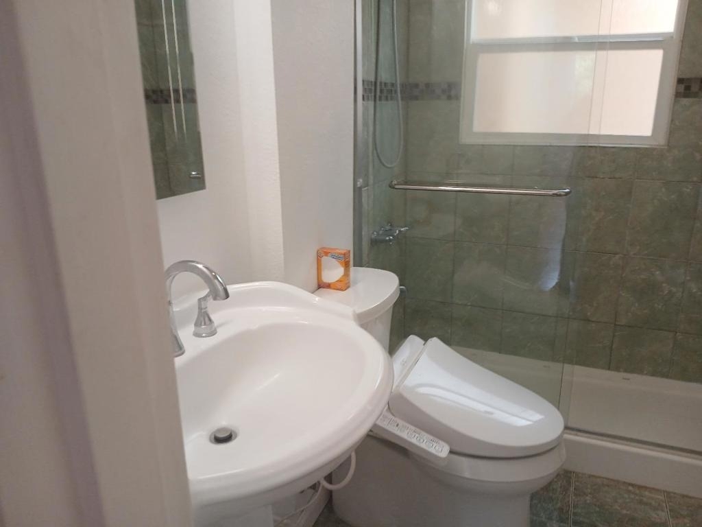411 San Carlos Avenue - Photo 9