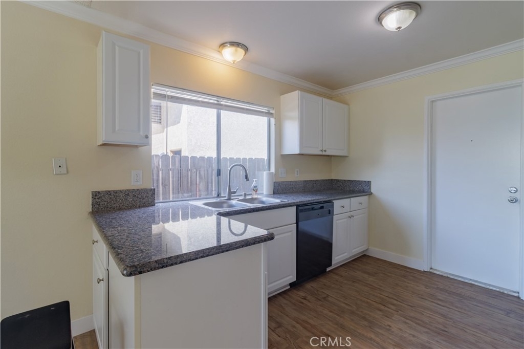 25429 Hemlock Ave - Photo 12