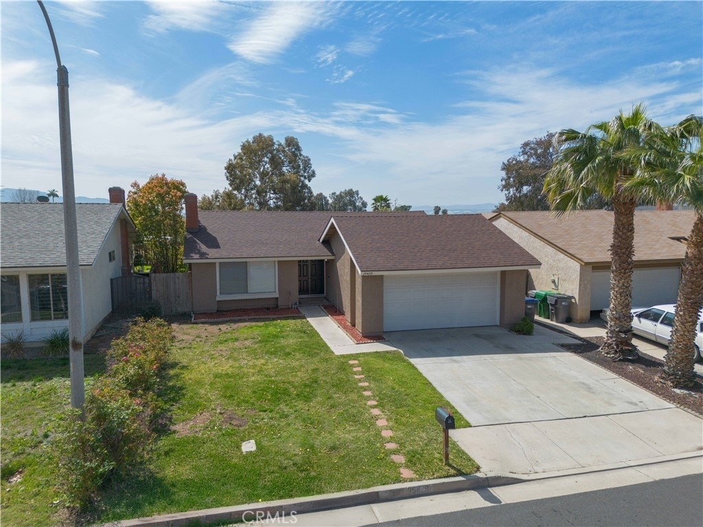 25429 Hemlock Ave - Photo 1