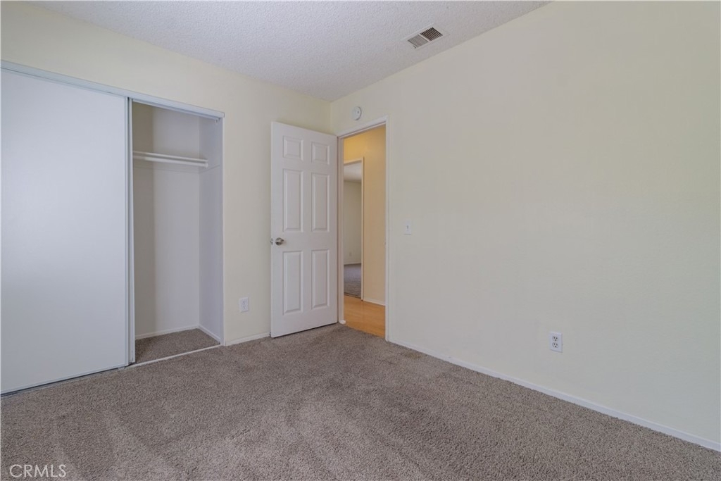 25429 Hemlock Ave - Photo 22