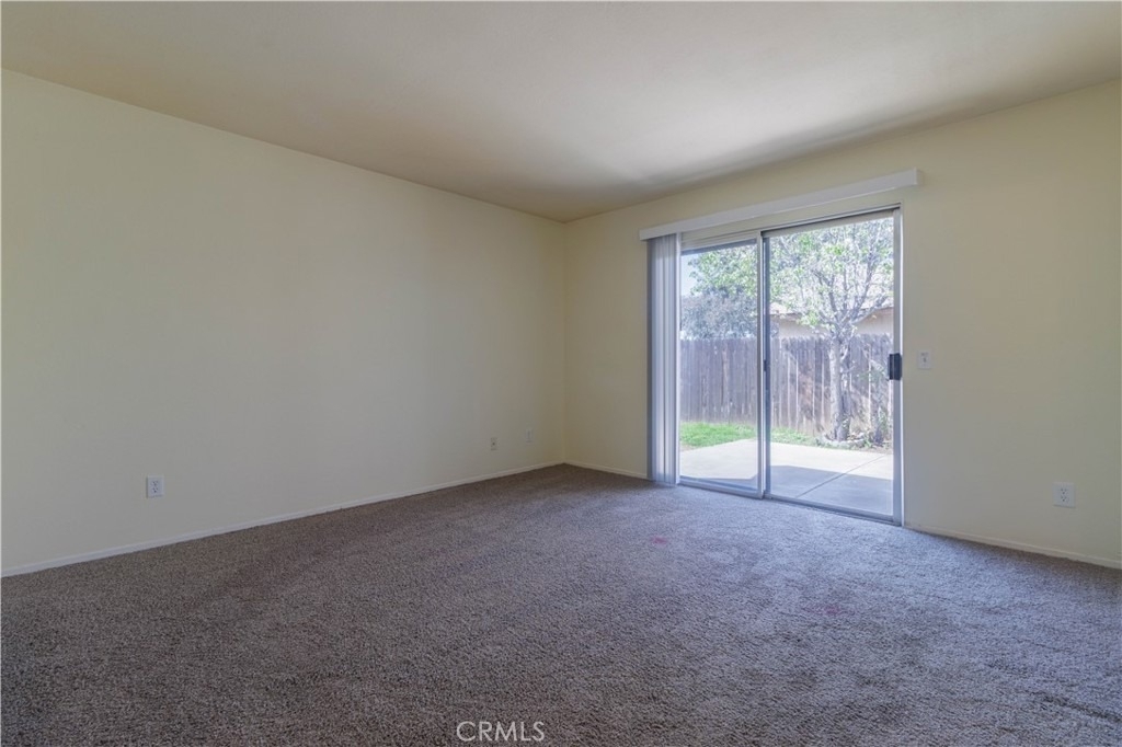 25429 Hemlock Ave - Photo 16