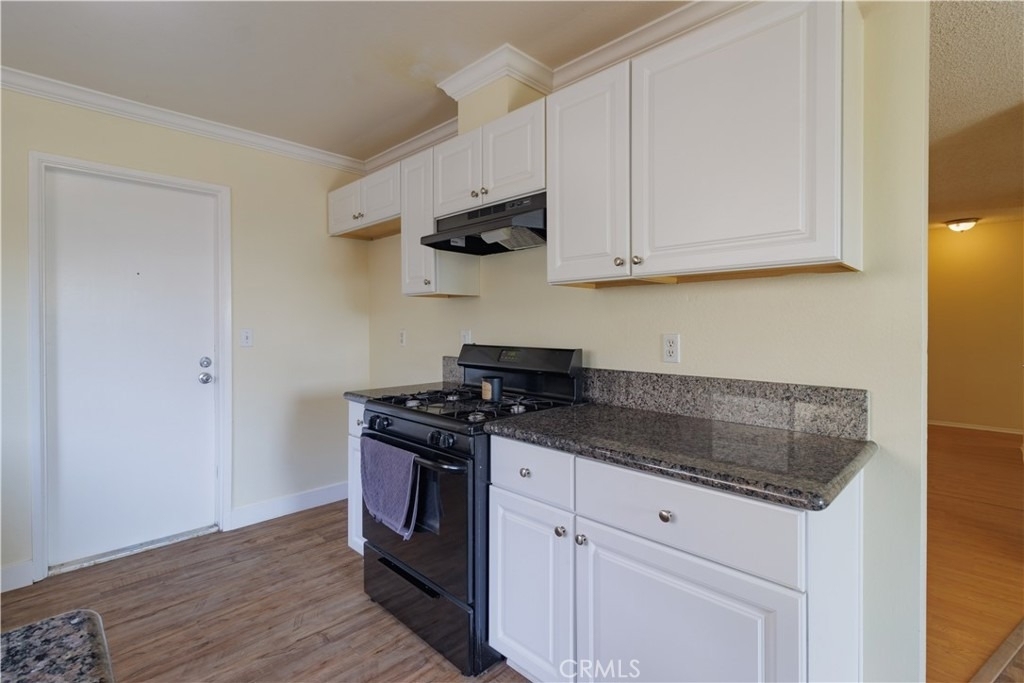 25429 Hemlock Ave - Photo 13