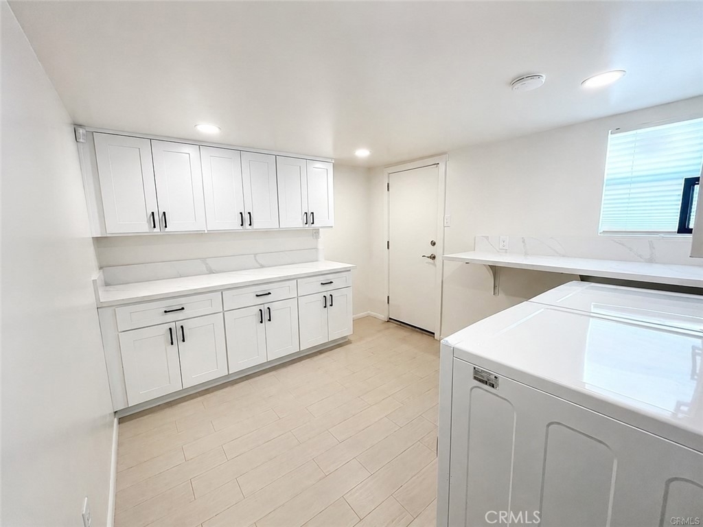 26195 Beaumont Avenue - Photo 19