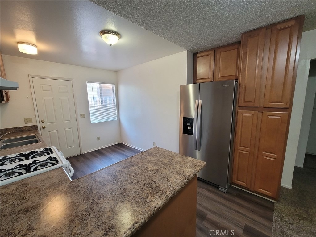 811 W State Street - Photo 5