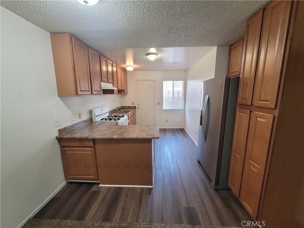 811 W State Street - Photo 4