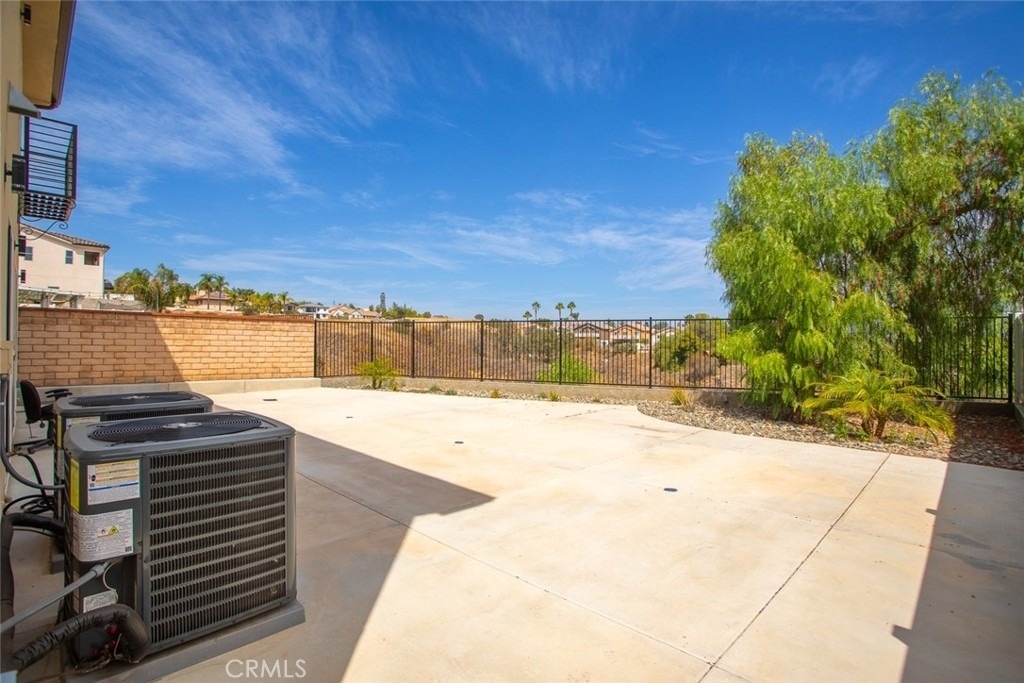 1751 Duncan - Photo 23