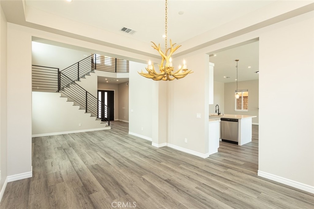 1751 Duncan - Photo 5