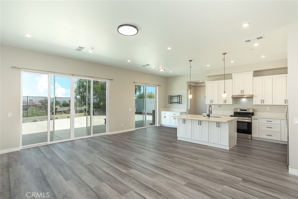1751 Duncan - Photo 3