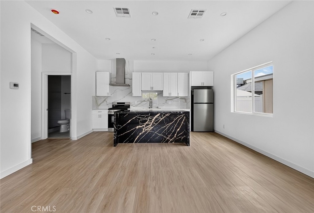 6514 Kraft Avenue - Photo 5